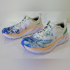 HOKA ONE ONE Women's Clifton 8 Running Shoes